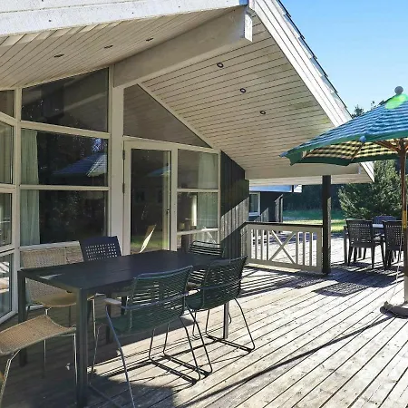 Five-Bedroom Holiday home in Ålbæk 1 Vakantiehuis