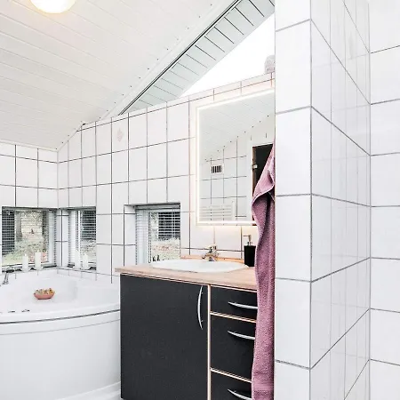 Five-Bedroom Holiday home in Ålbæk 1